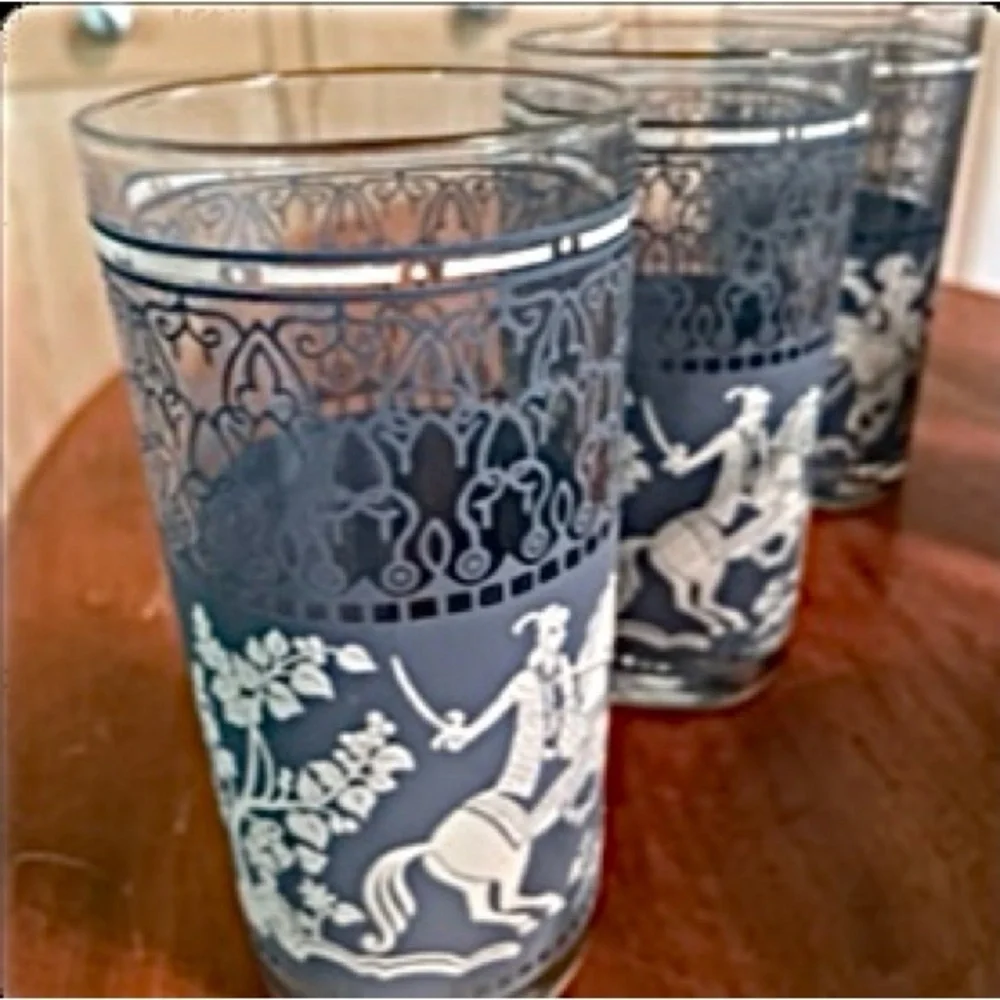 Mid-Century Ice Bucket and Glasses -Jeanette Pattern